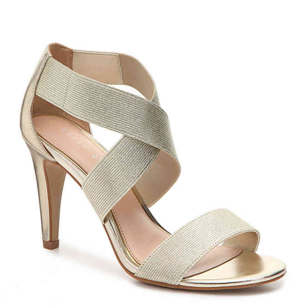 Kelly & Katie Larinia Heels in Gold (Size 6)